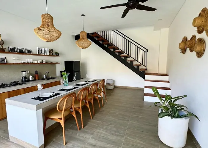 Niu Center - Fattylion * Canggu (Bali)