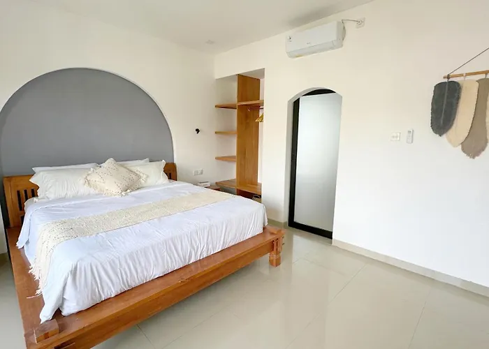 Niu Center - Fattylion Villa *